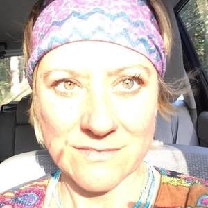 Meet your Posher, Shelly szydlowski